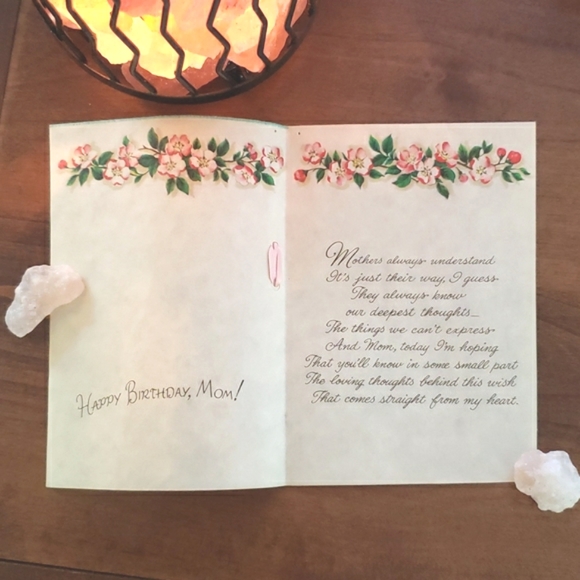 Vintage Happy Birthday to Mom Card - Picture 2 of 8